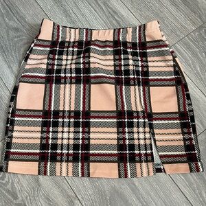 Small plaited skirt!
